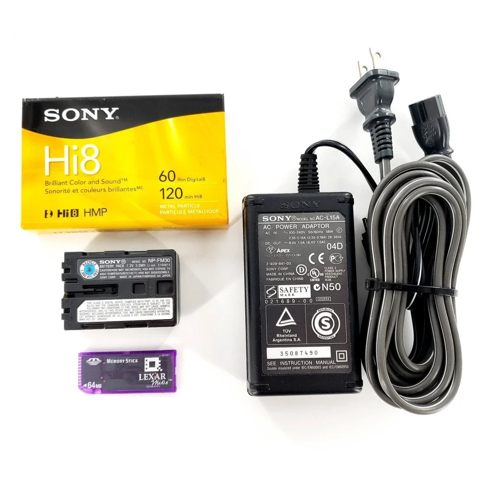 Sony Handycam DCR-TRV460 Digital8 Hi8 Camcorder Silver w/ Battery Charger Tested